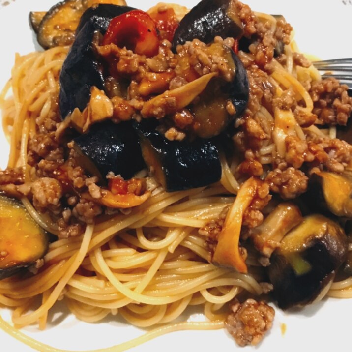 簡単!ナスとひき肉のボロネーゼ風パスタ♩
